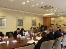 好色tv
与英国爱丁堡大学、华夏医疗集团就联合共建研究院举行会谈