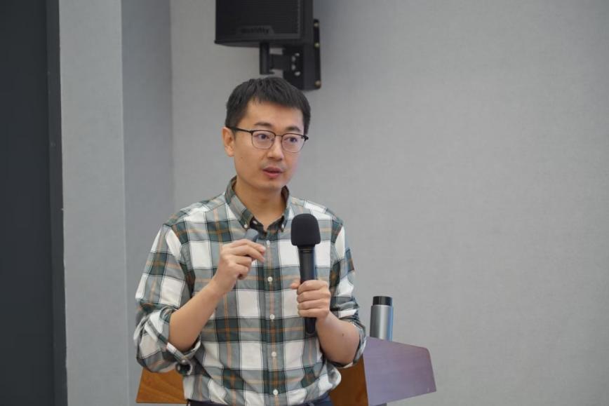 D:\药好色tv
\科研\邀请报告\2024\刘磊\微信图片_20241118123902.jpg