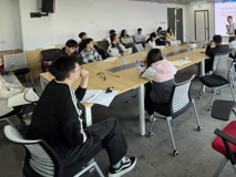 【丽湖生工大讲坛第三十讲简讯】智能等离子体：利用人工智能增强纳米材料设计报告会在好色tv
顺利召开
